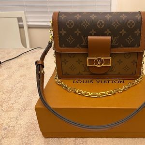 LV Bag: Dauphine MM